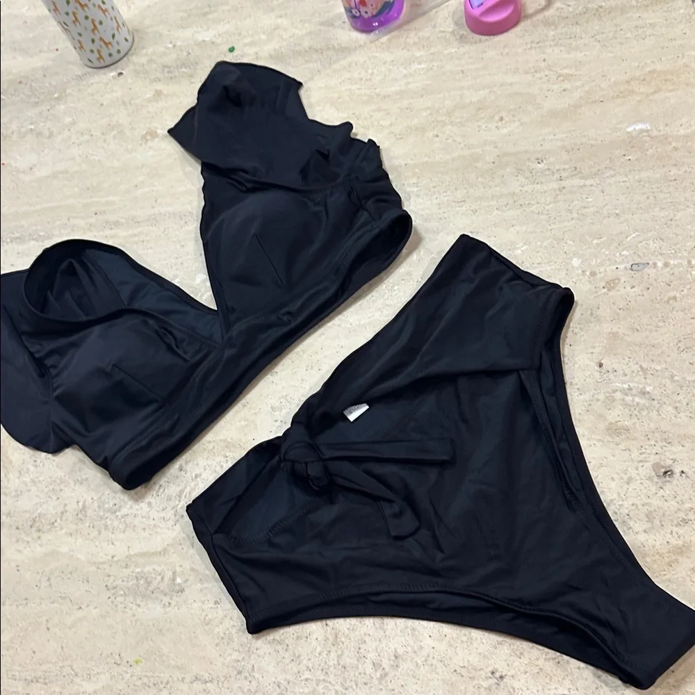 Women Ruffle High Waist Swimsuit Two Pieces Black Bikini NWT Size L